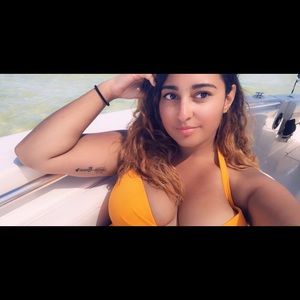 Meet your Posher, Samantha